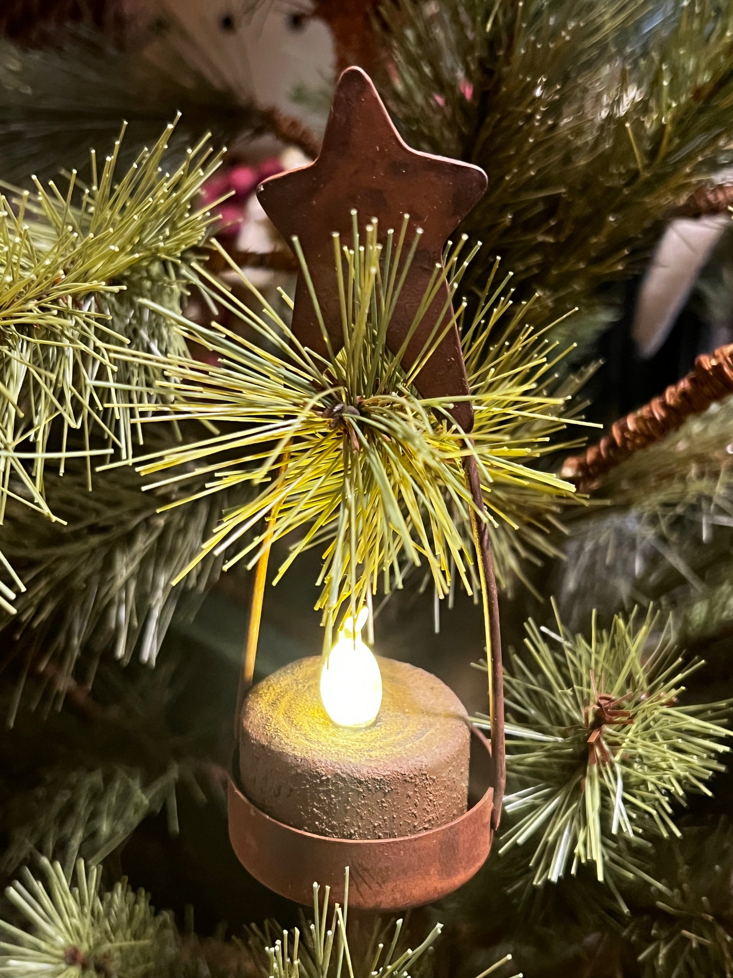 Tea Light Holder, RUSTY STAR