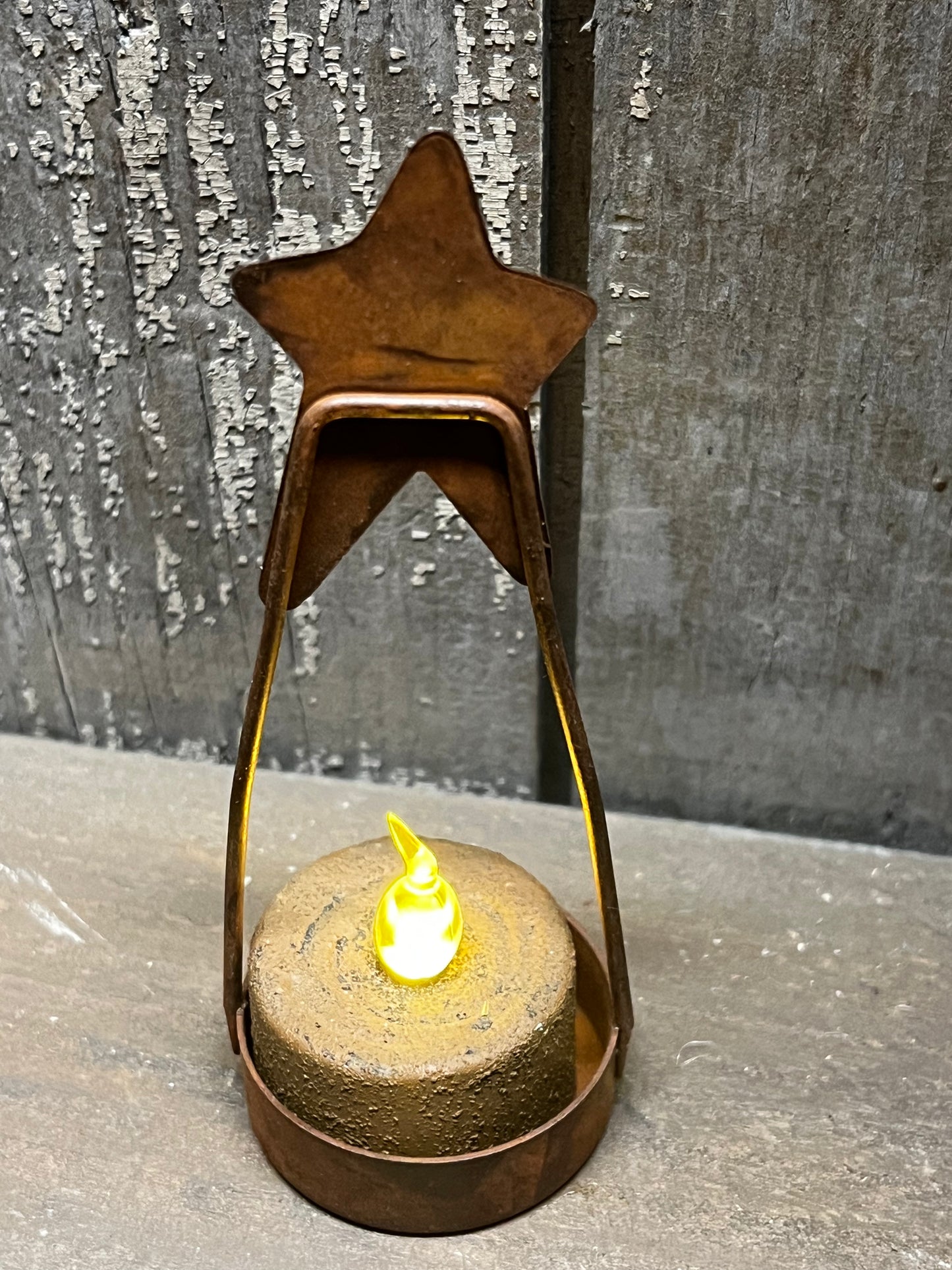 Tea Light Holder, RUSTY STAR