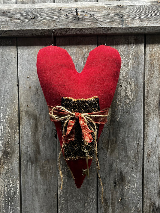 Hanging Heart w/ Key, 18", RED