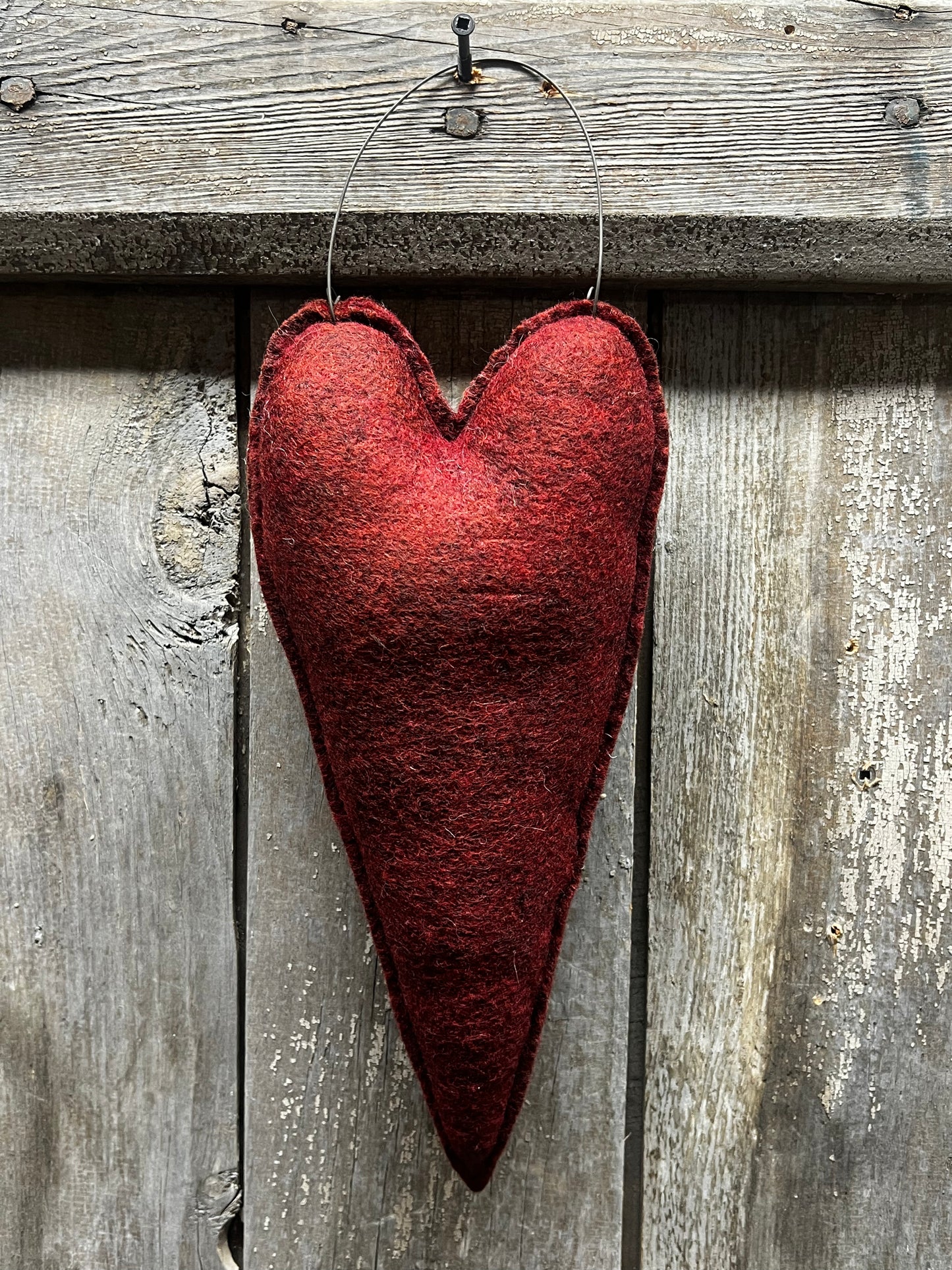 Hanging Heart w/ Key, 13", RED FELT