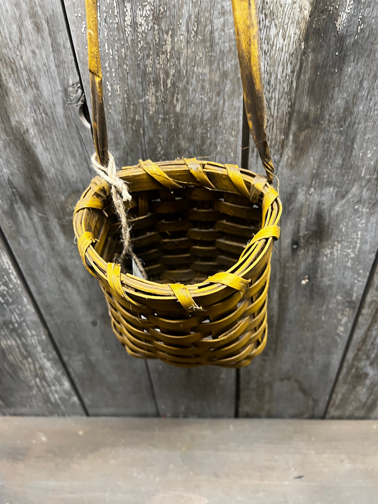 Basket, RAG HANDLE