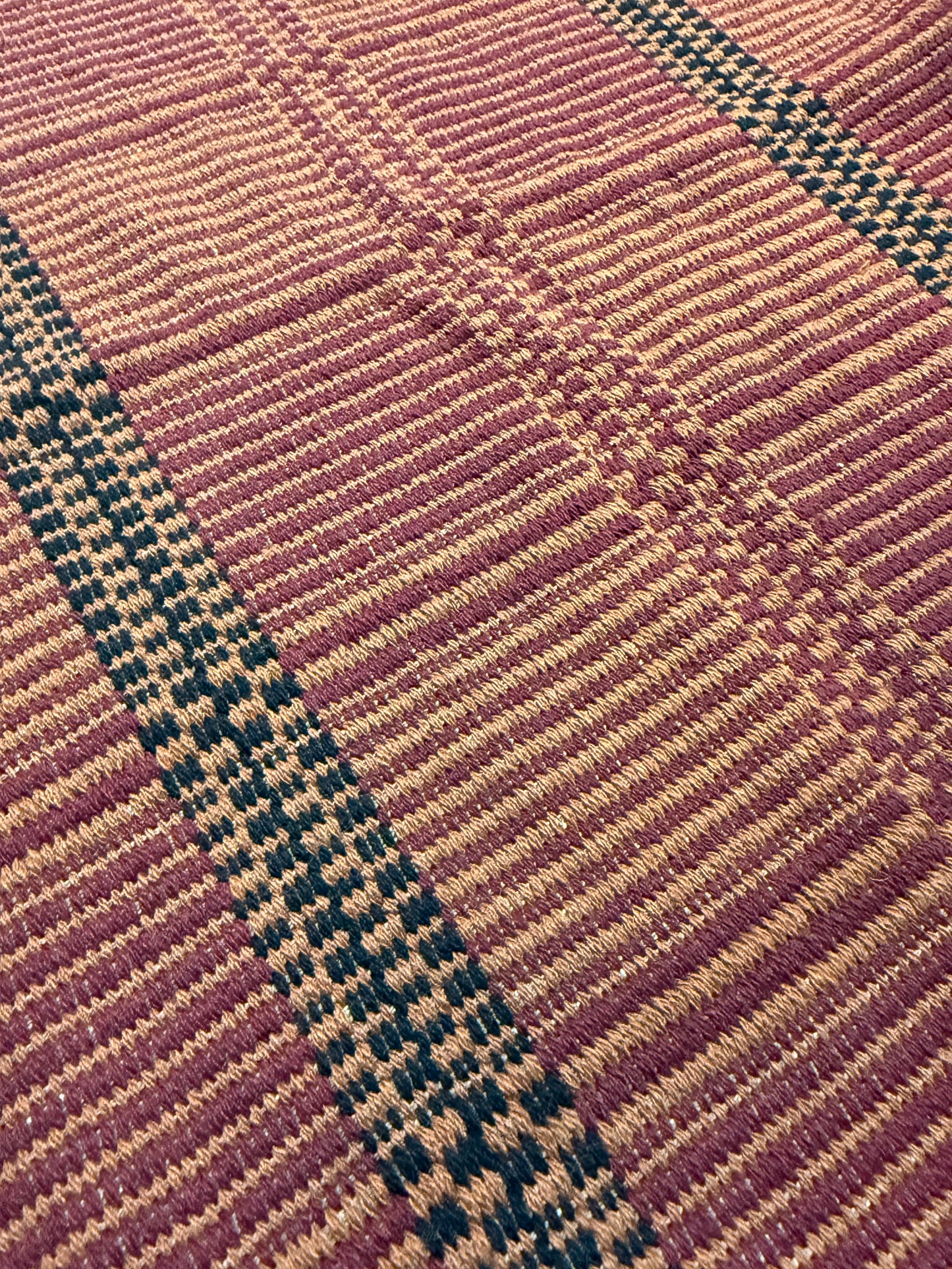 Runner, FHW, LOG CABIN