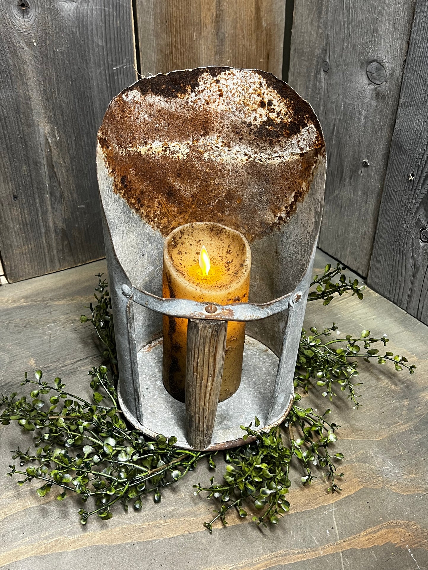 Grain Scoop, METAL or RUSTY
