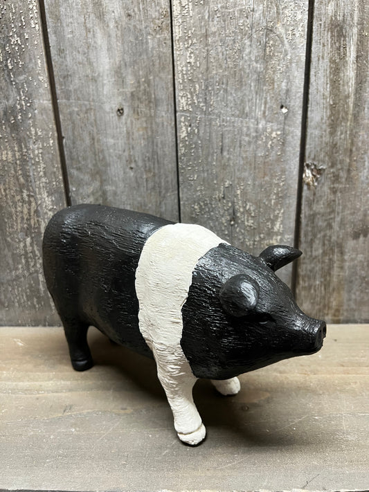 PIG, 9.5", Resin