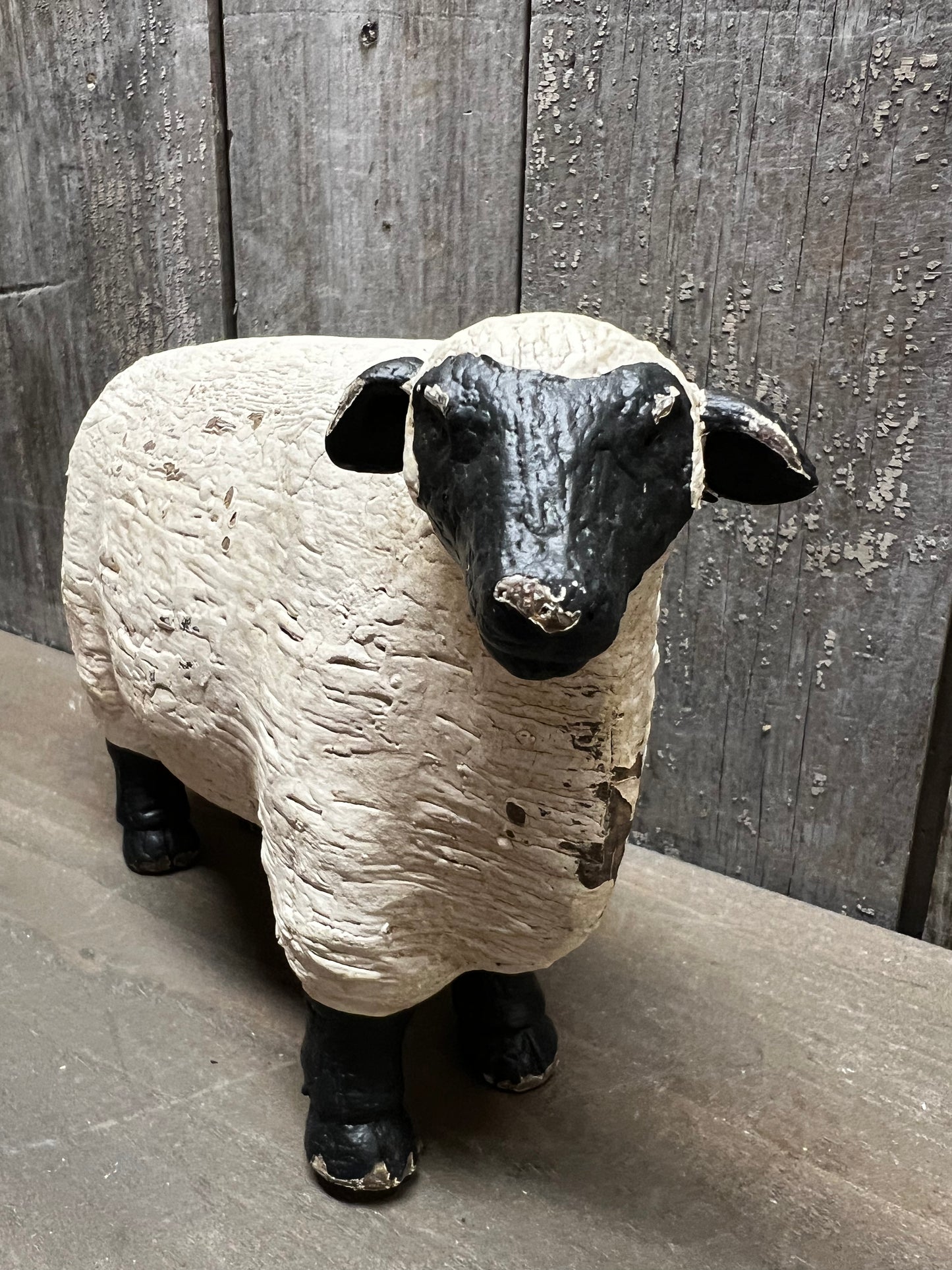 PRIMITIVE SHEEP, 9", Resin