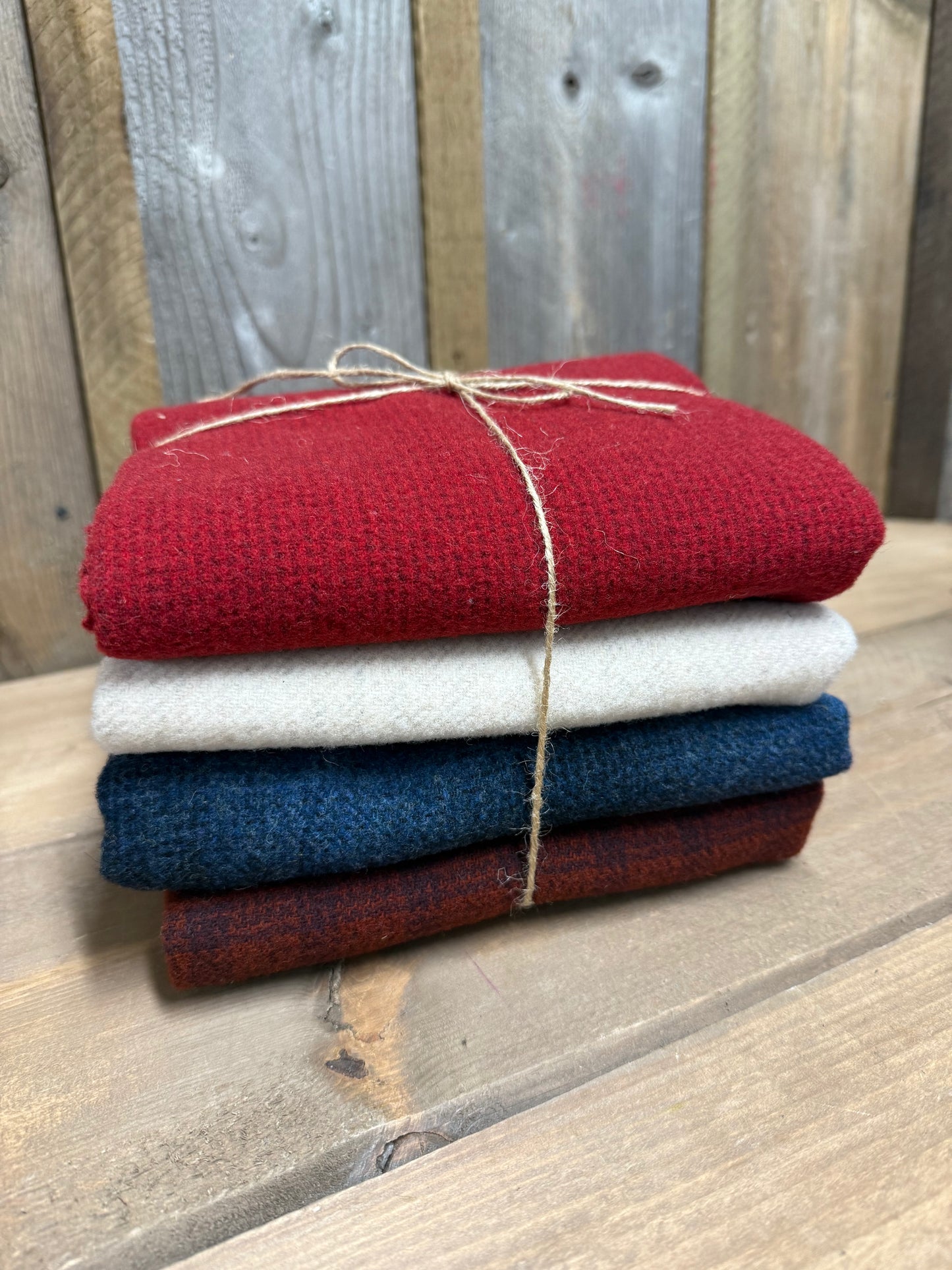 Wool Bundle, Unwashed, AMERICA 250