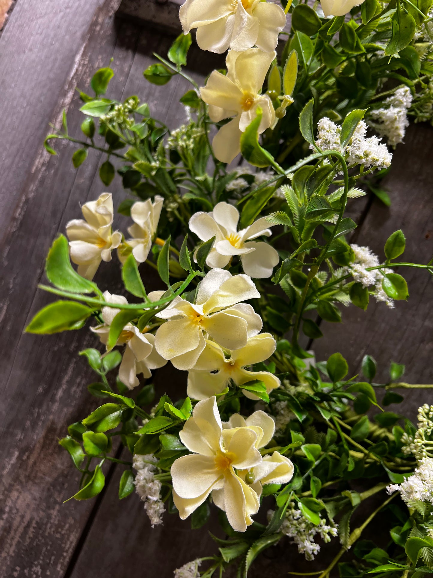 Wreath, 22", HEAVENLY BLOSSOMS