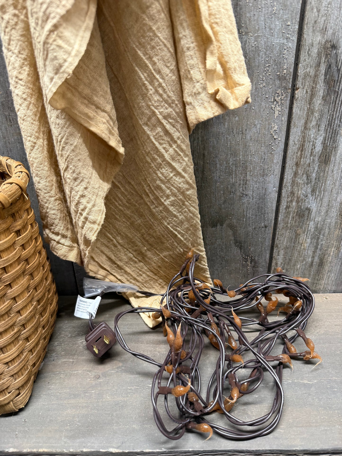 Lights, 50 Count, Silicone Dipped, NUTMEG