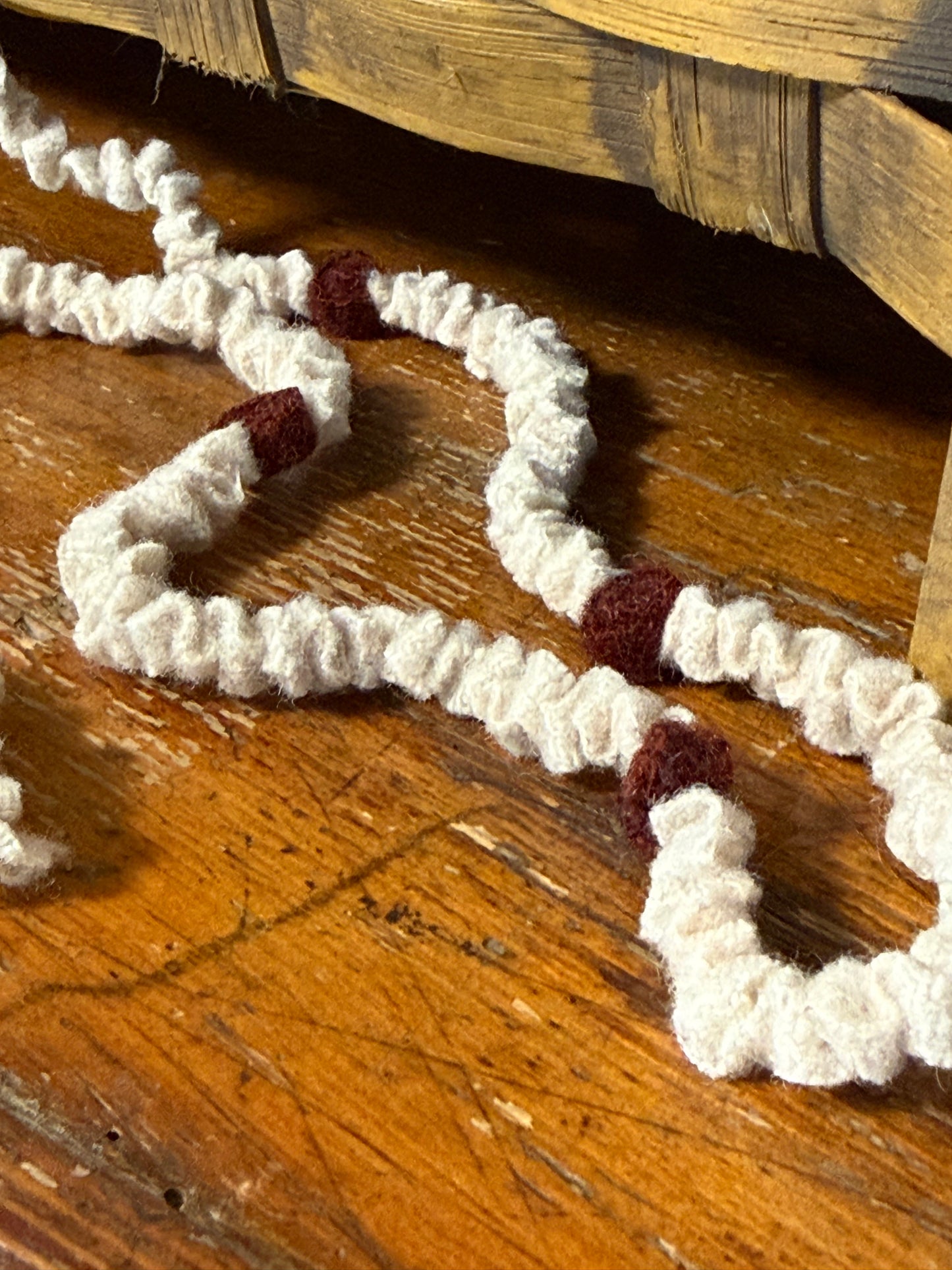 Kit/Tutorial, MINI WOOL POPCORN CRANBERRY GARLAND