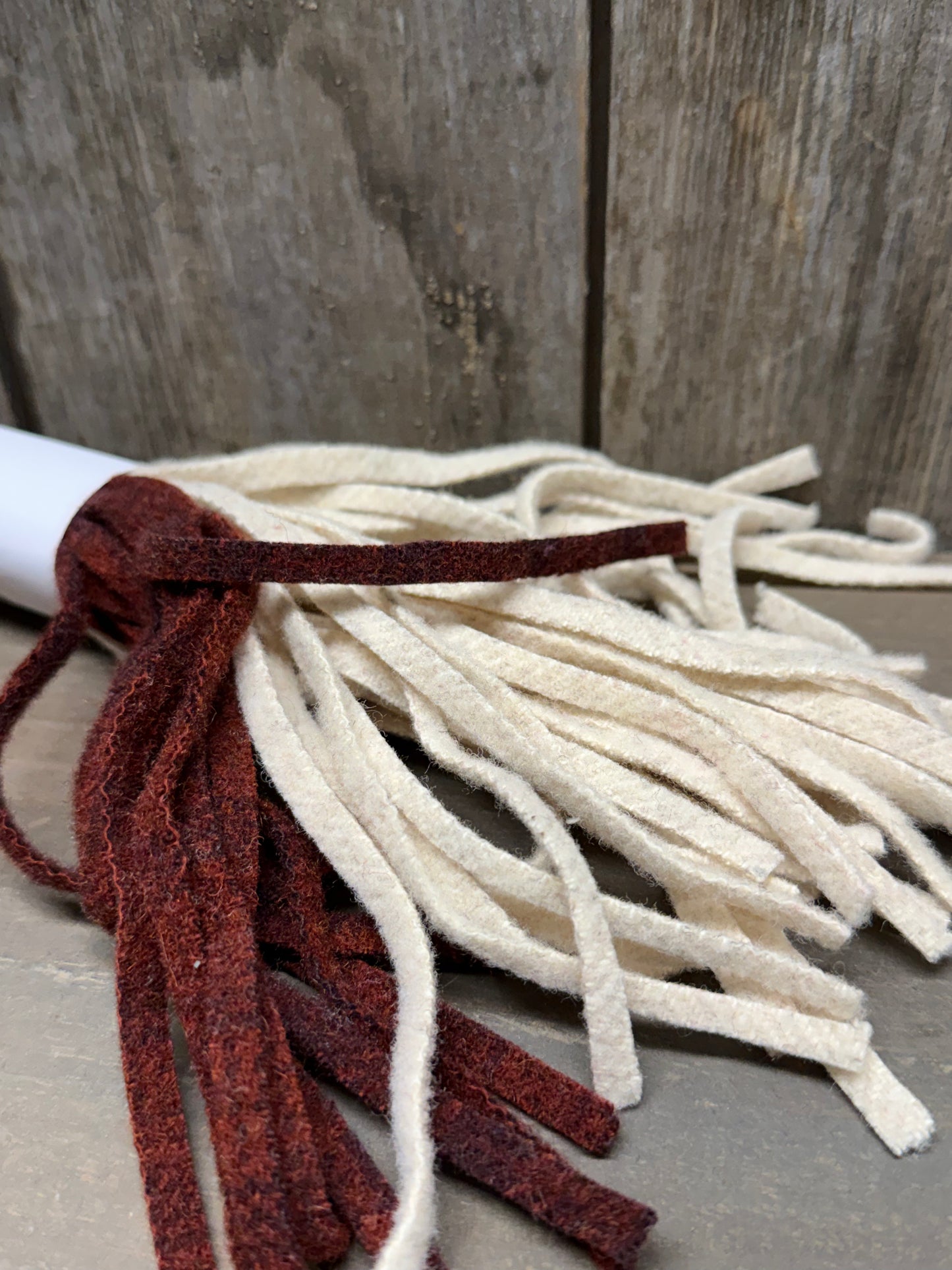 Kit/Tutorial, MINI WOOL POPCORN CRANBERRY GARLAND