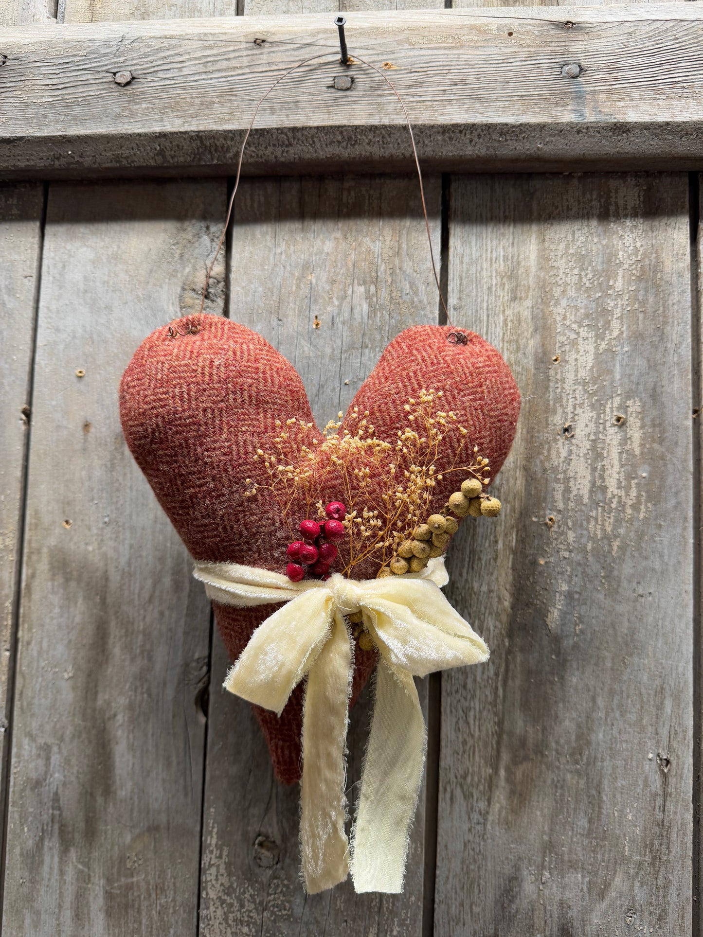 HEART HANGER, Wool & Velvet Ribbon, Assorted