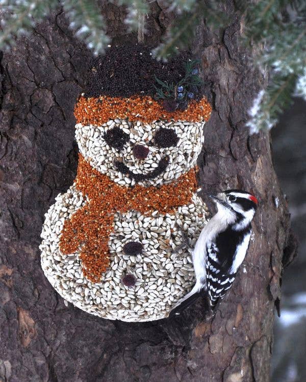 Ornament, SNOWMAN W/ BUTTONS