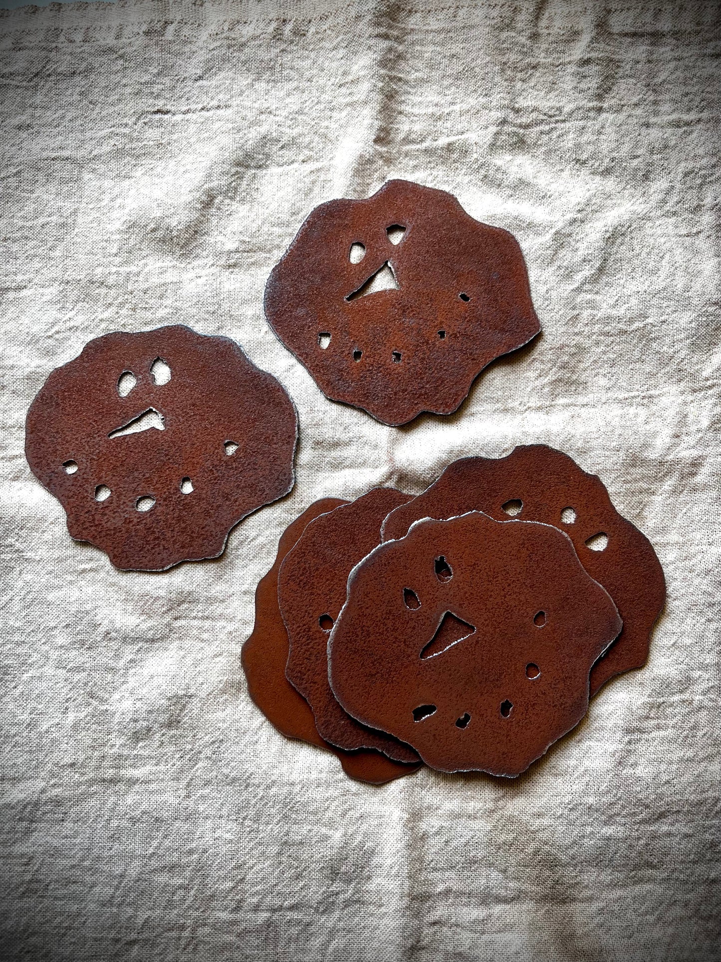 Rusty Tin Cut Outs, 6 PC. SNOWMAN HEADS