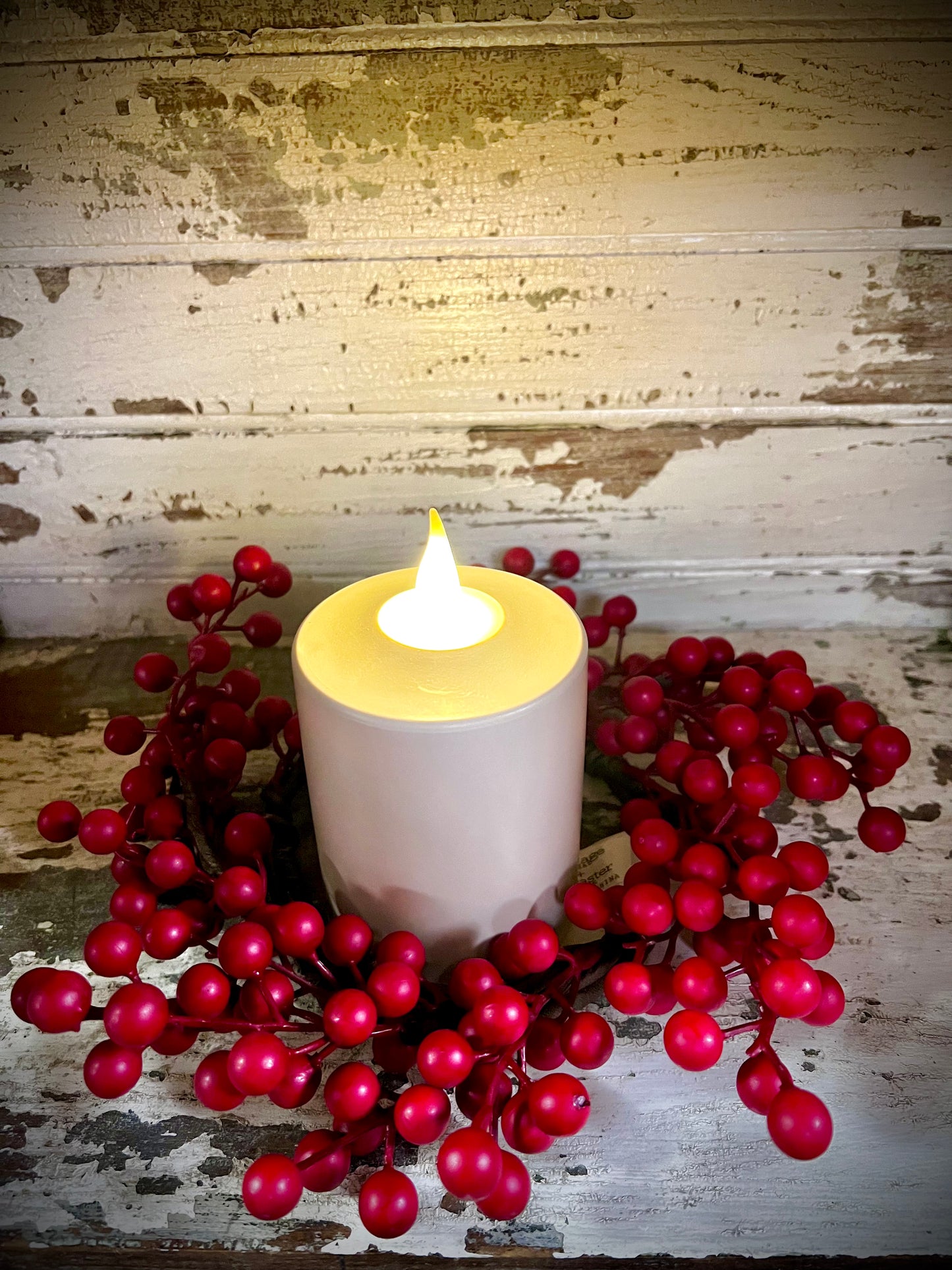 Weatherproof Berries, Matte Finish, 10" CANDLE RING