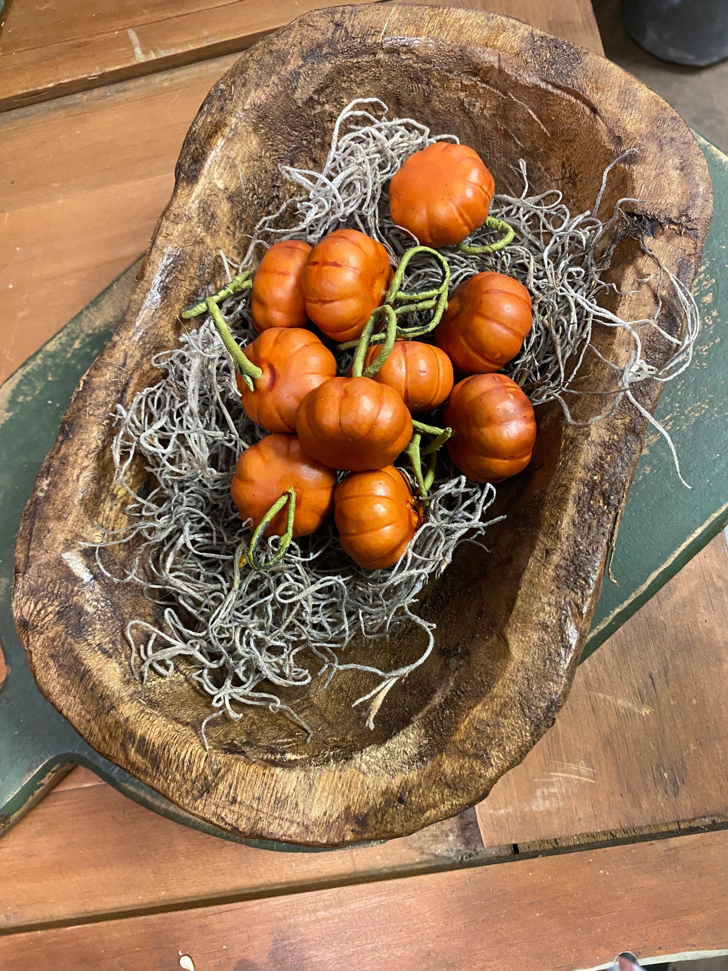 10 Mini Pumpkins w/ Moss