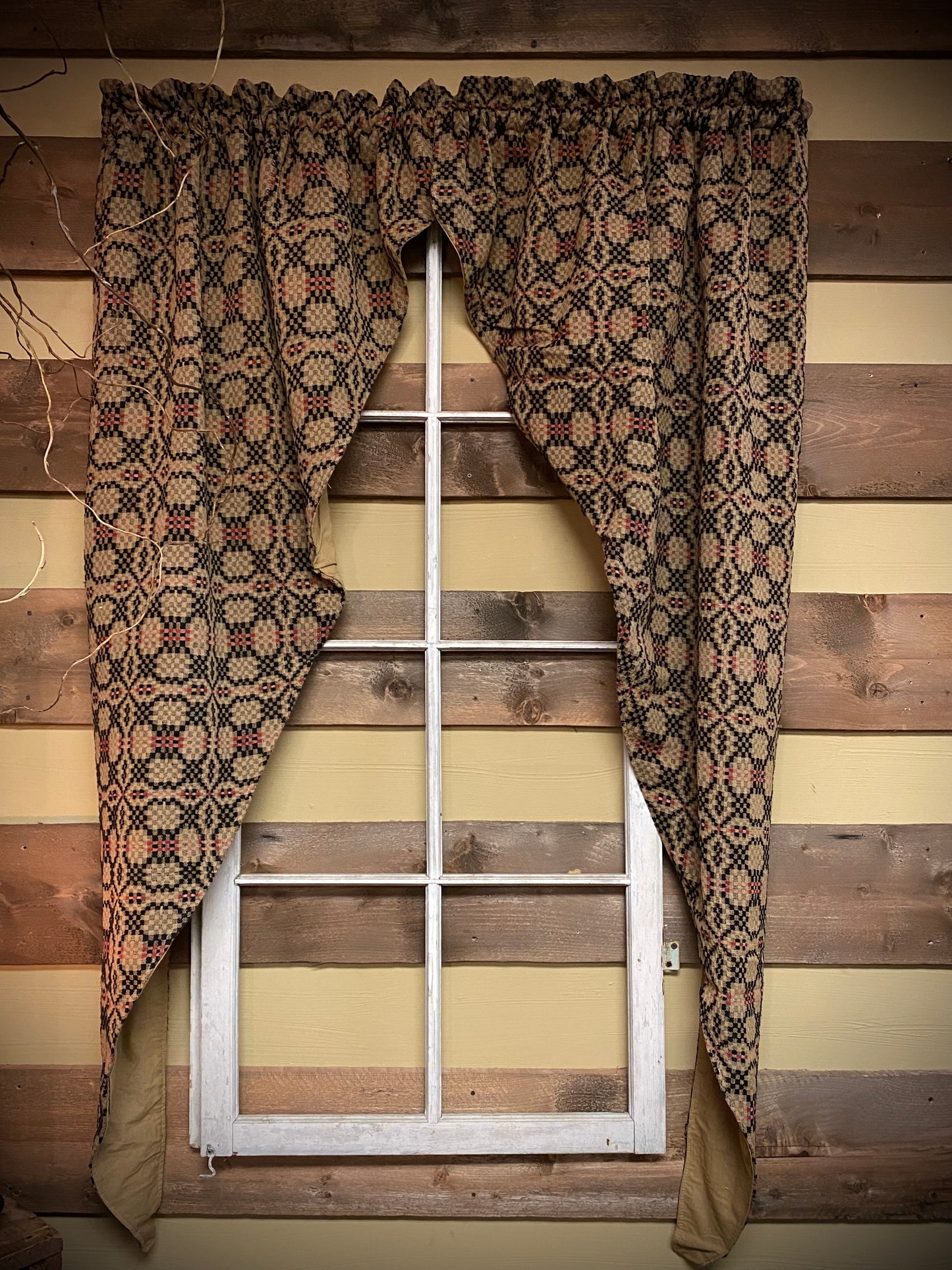 Savannah Curtain, Patriot Knot, /Black/Red/Tan