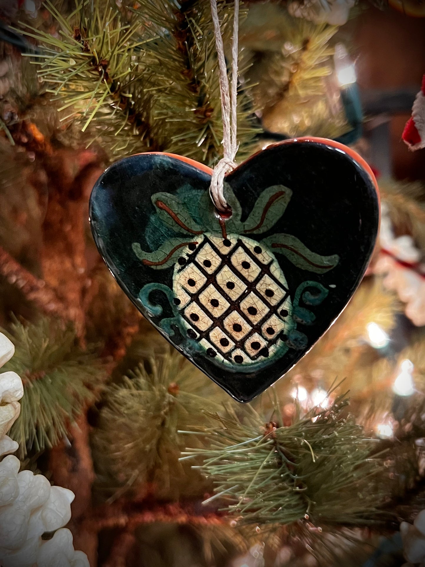 Ornament, HEART  DARK GREEN W/ PINEAPPLE