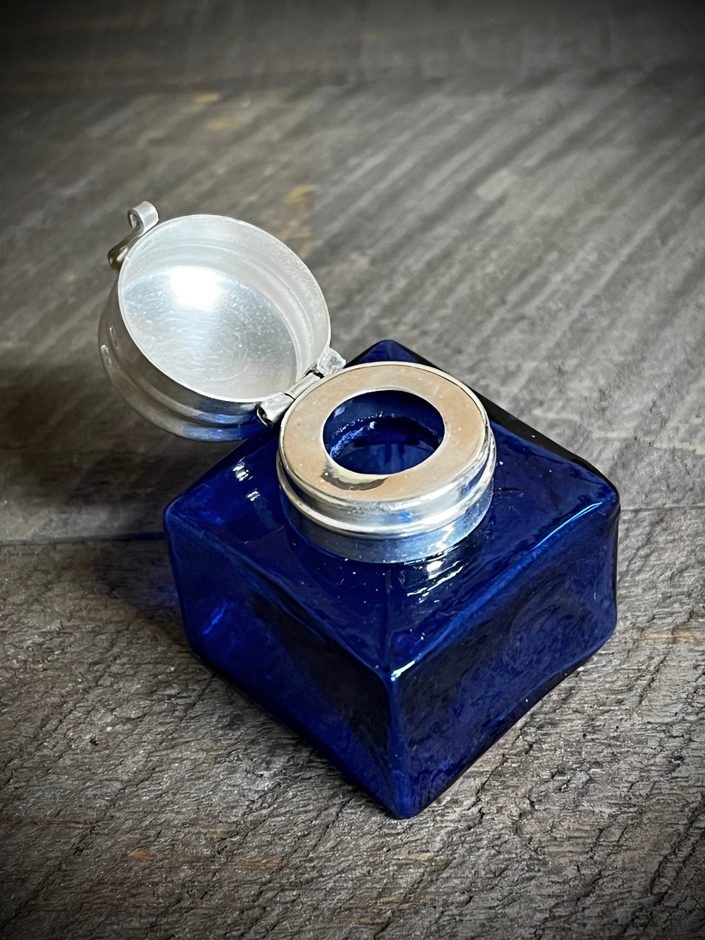 Glass Inkwell, 1.75", COBALT BLUE