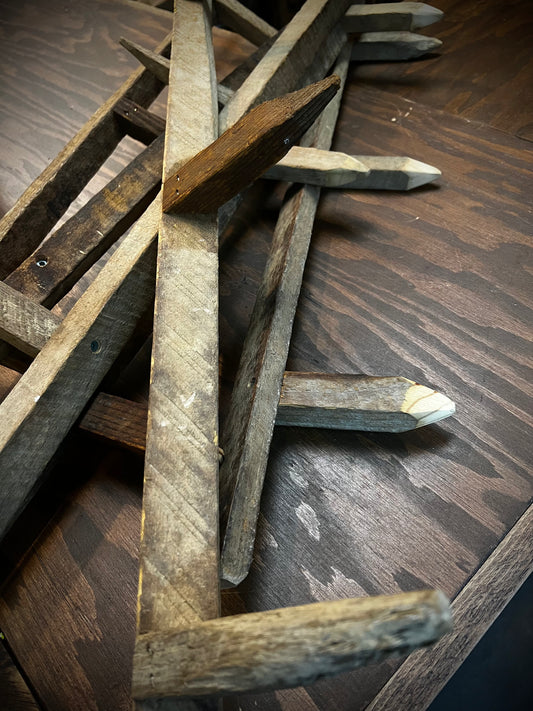 Split Lath Peg Rack, 3’, 3 peg